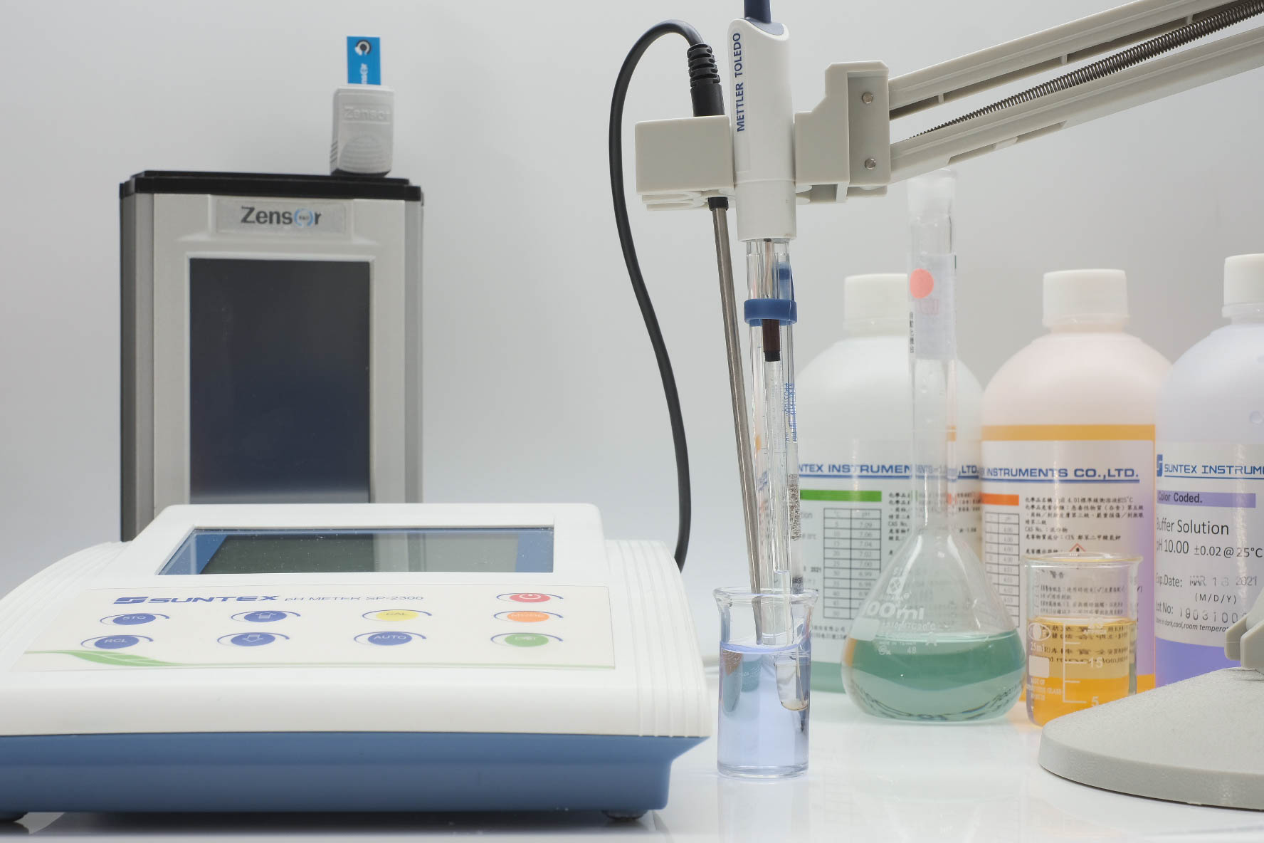 電化學模擬器/分析儀/工作站的產品開發應用-pH檢測儀-Zensor R&D-ECAS100