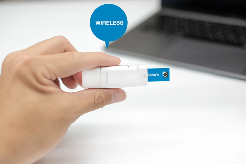  finger-size  wireless
potentiostat -Zensor R&D ECWP100-single